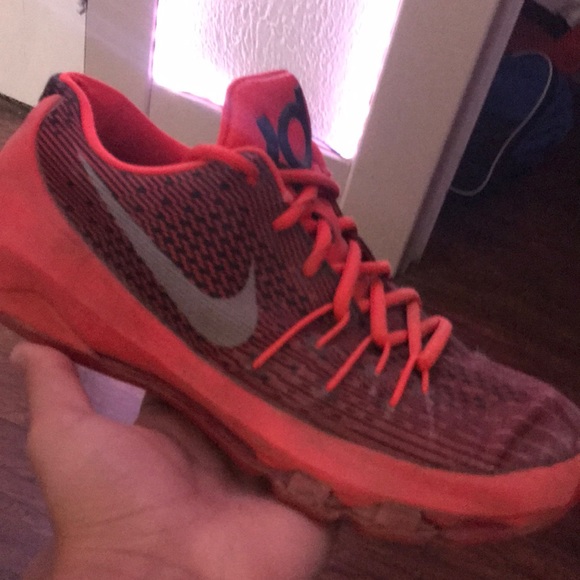 kd 8 bright crimson